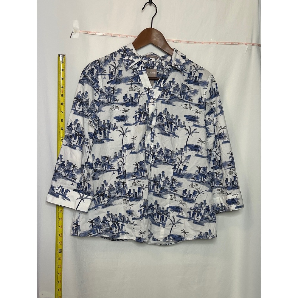 Chico's Size 1 White Blue Cityscape Palm Tree Print Wrinkle Resistant Shirt